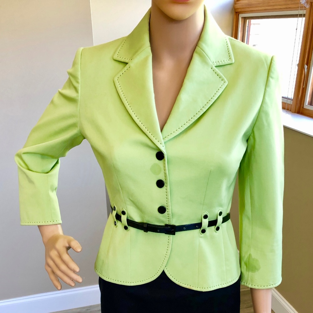 TAHARI BY ARTHUR S. LEVINE PETITE